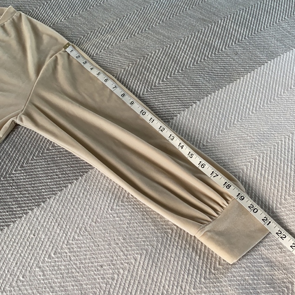 Velour top - Picture 9 of 10